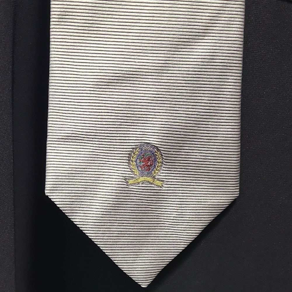 Vtg Tommy Hilfiger‎ Italian Silk 100% Black White Striped Tie Mens Formal USA